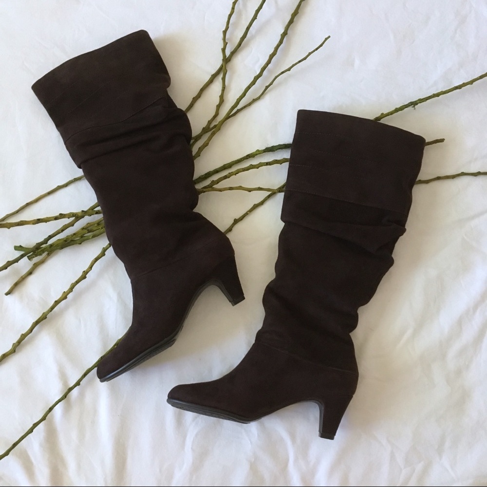 NWOB Aerosoles Suede Slouch Boots